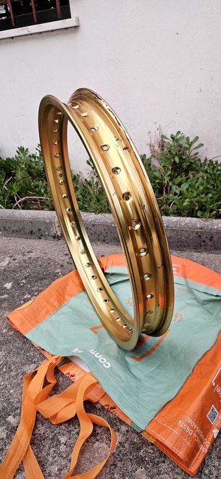 Aro dourado Honda R21 x2.15