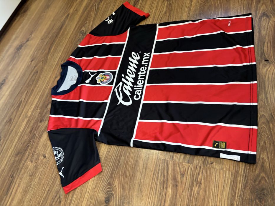 Koszulka pilkarska Puma, meska, XL, nowa