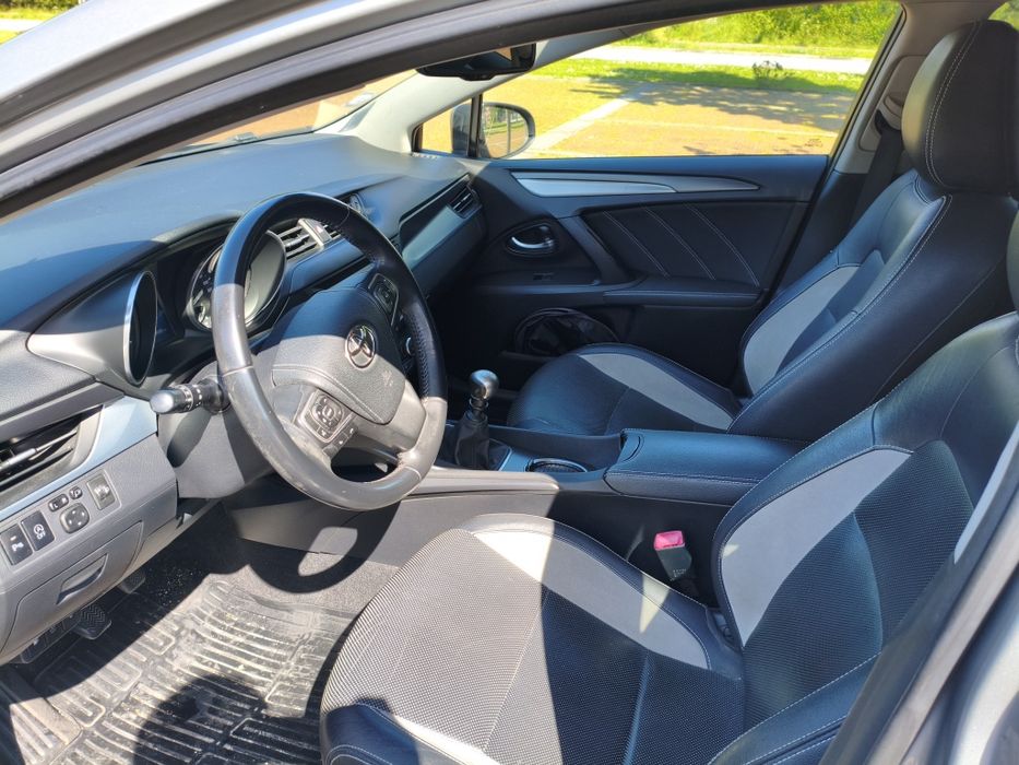 Toyota Avensis Touring Sports