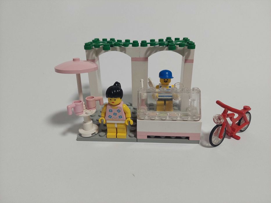 Lego Paradisa 6402 Sidewalk Cafe - Kioski z lodami kompletny 1994 rok