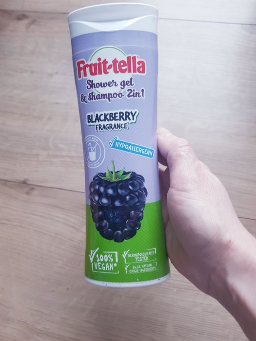 Nowy żel szampon 2 w 1 pod prysznic marki Fruit Tella 2x 300ml