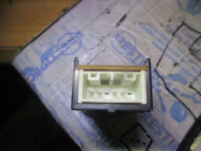 Botão / interruptor de luzes MAZDA 323 III (BF)