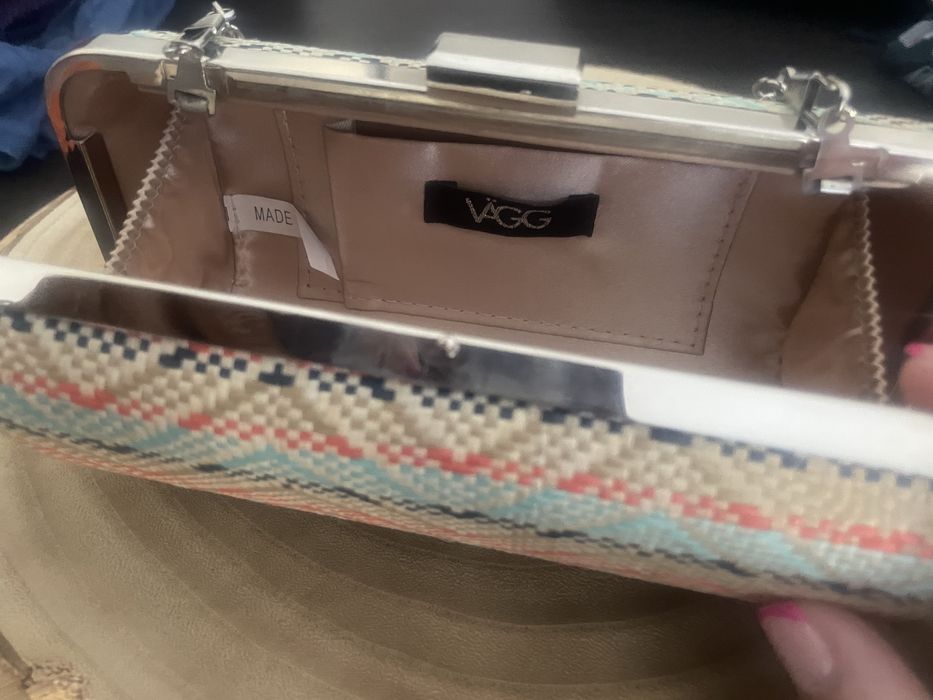 Clutch em verga com alça incluida