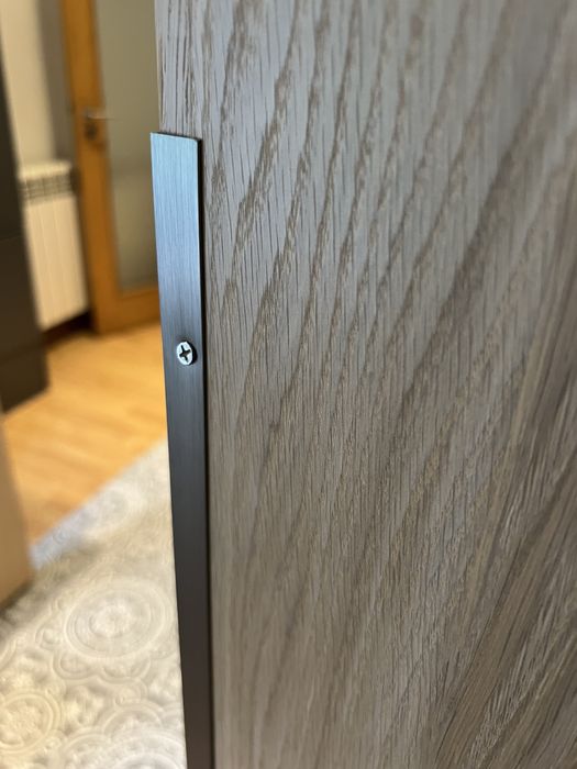 Puxadores de roupeiro escovado cinzento