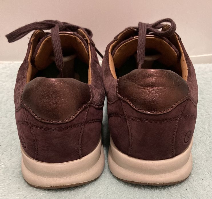 Туфлі шкіряні жіночі CLARKS кросівкиі. Розмір 41 (26.5 см)