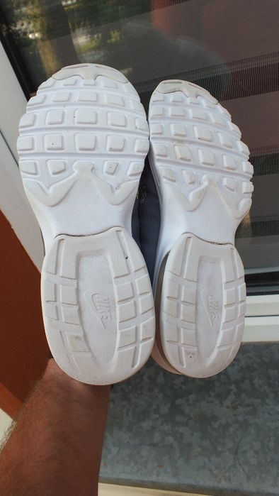 Super buty sportowe marki Nike Air max roz 40,5