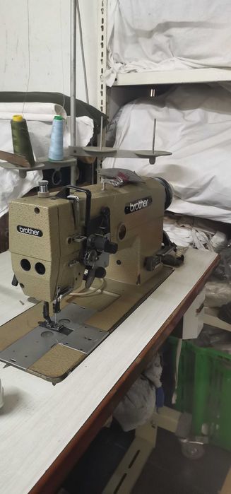 Máquina costura ponto corrido 2 agulhas completa