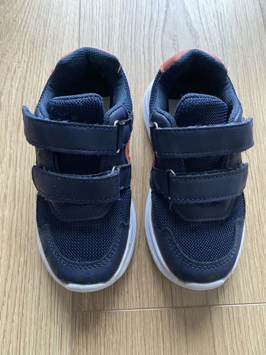 Adidasy chłopięce granatowe 26