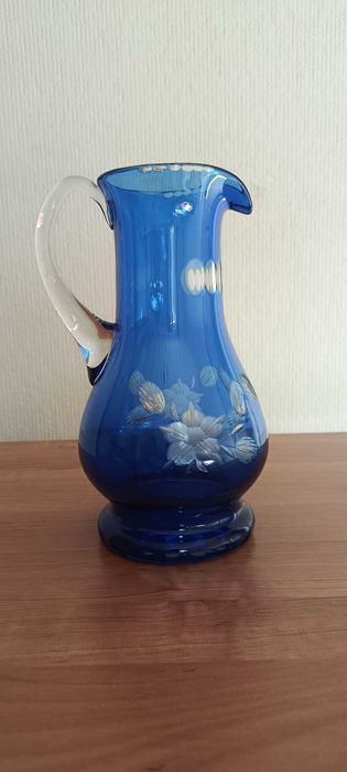 Dzbanek kryształowy