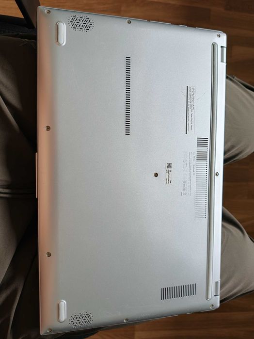 ASUS VivoBook 15" | i5 10ª Gen | Placa Grafica NVIDIA MX330 | 8GB RAM - 1TB - 256 SSD | Impecável