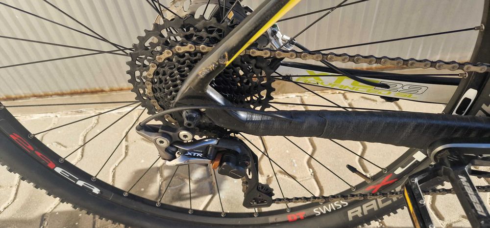 Bicicleta toda em carbono