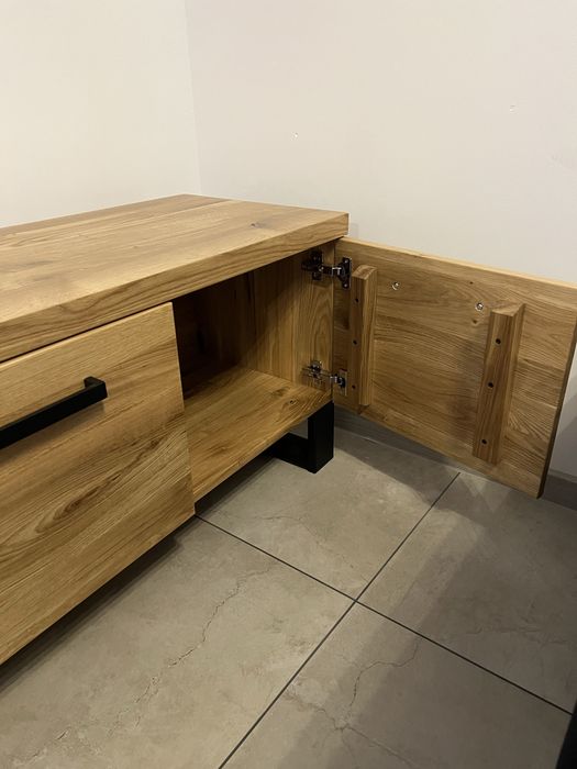 Szafka rtv ze szkłem dębowa loft