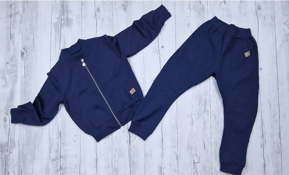 Dres chlopiecy bluza I spodnie mimi bawełniane kolory 116/122 1 zestaw