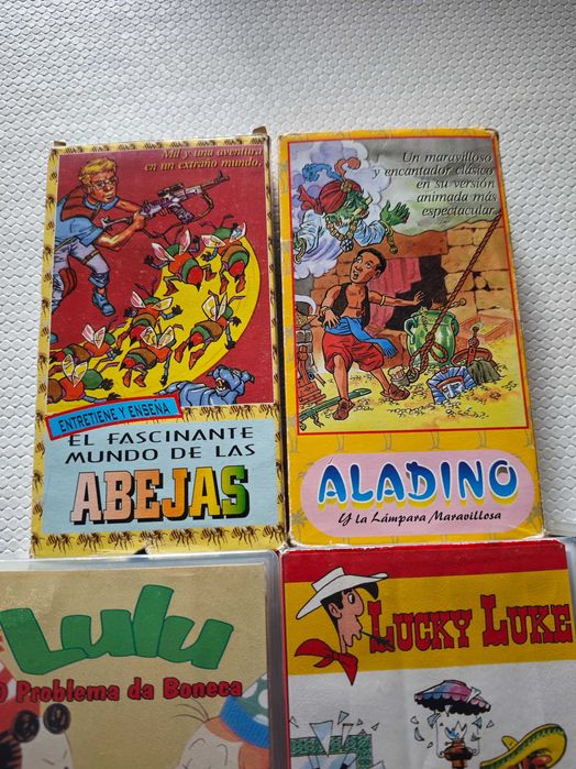 Conjunto de cassetes VHS infantis (Anos 90) - Português/Espanhol
