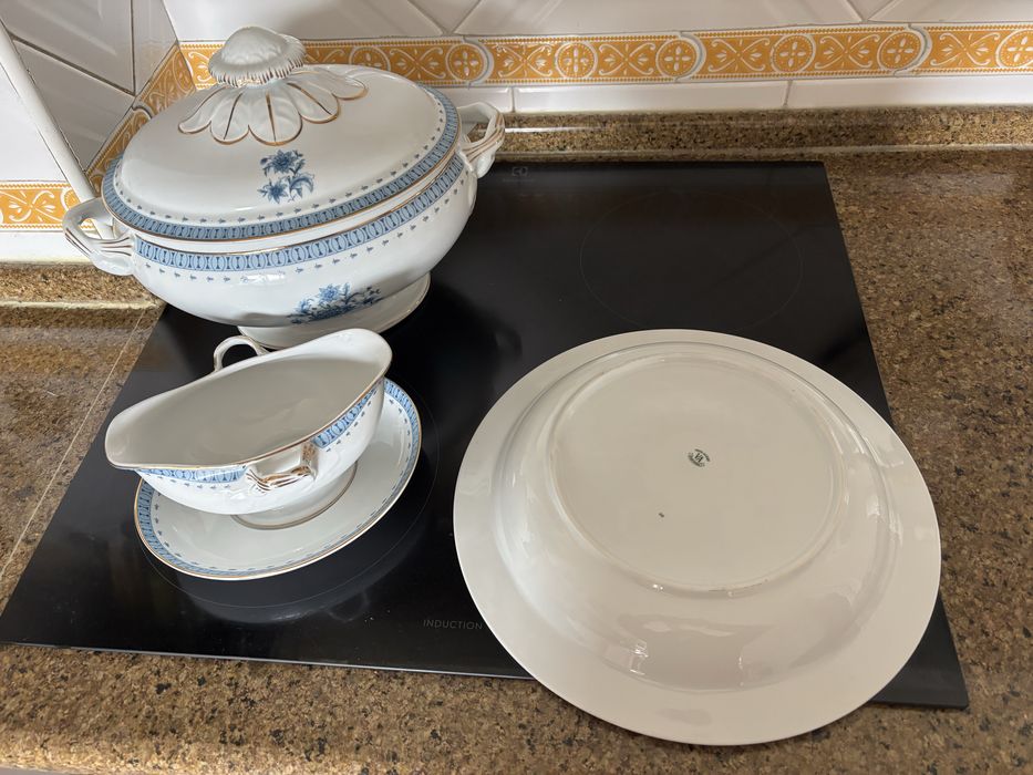 3 peças Vista Alegre NOVAS- negociável