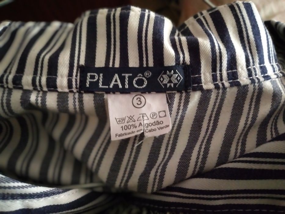 Camisa às riscas feita em Cabo Verde