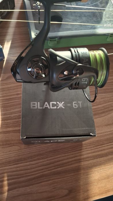 Kołowrotek karpiowy Delphin  Black 6 T