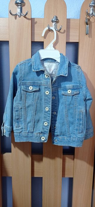 Джинсова куртка для дівчинки