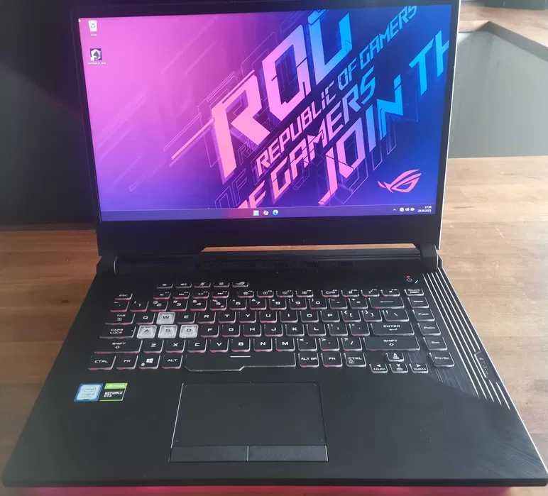 ASUS   R.O.G. STRIX G531 i5-9300H GTX1650 SSD-256GB 15,6"FHD IPS 120Hz