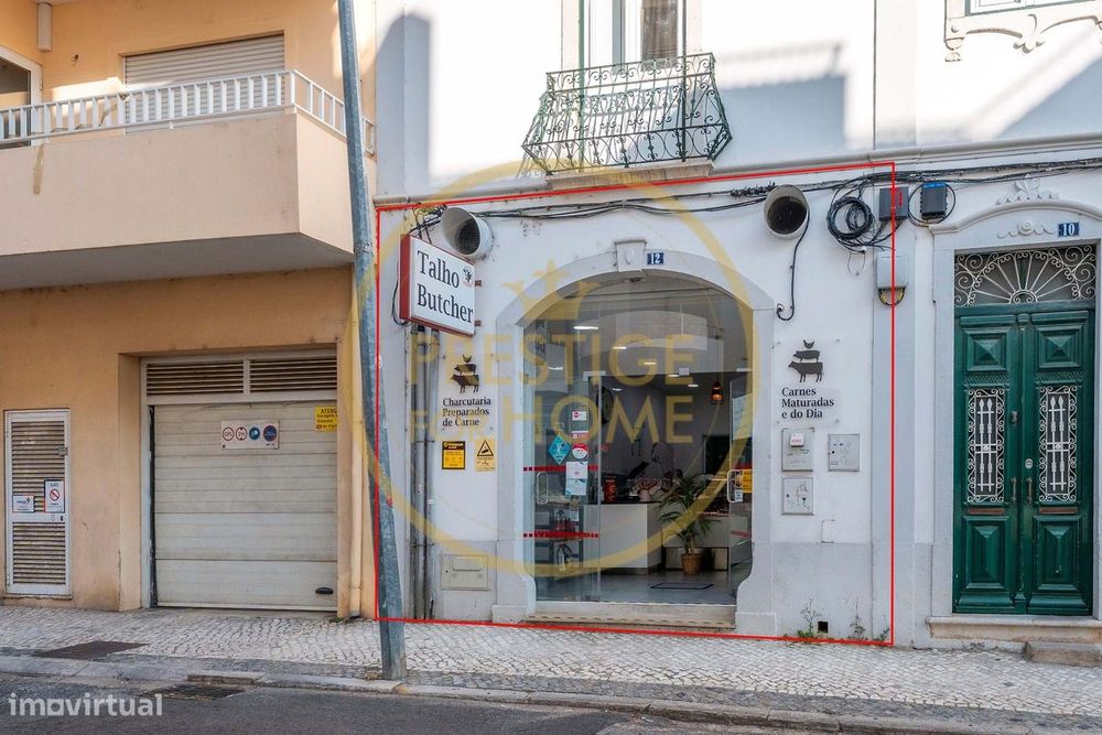 Talho Renovado Em 2023 - Rua De São Luis - Faro - Trespasse