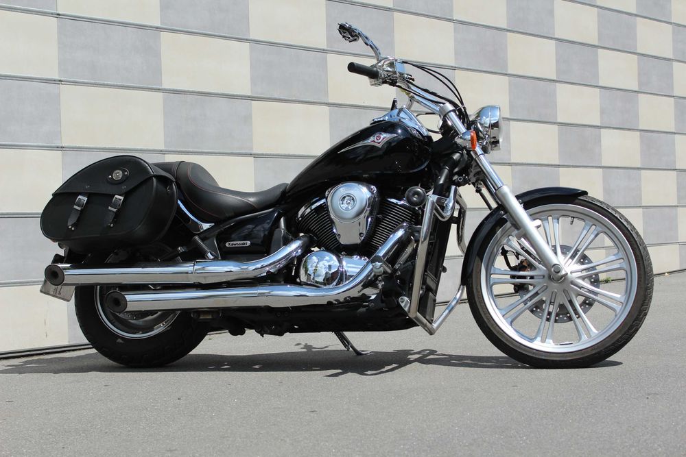 Kawasaki VN900 Custom