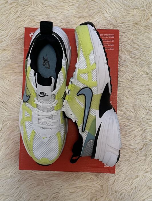 Кросівки Nike V2K Run White/Green. Оригінал!!! Розмір 43-44