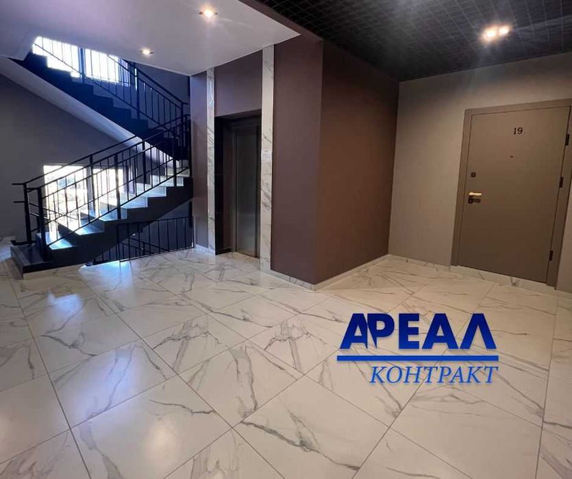 Продам 2-х кімнатну квартиру у "Короні Ренесансу".