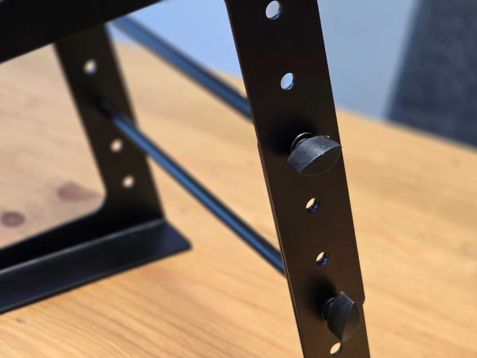 Suporte para Portátil Adam Hall SLT 001 E – Ajustável e Robusto