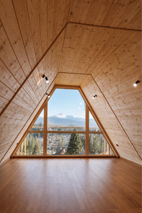 КОТЕДЖ БУКОВЕЛЬ ЯБЛУНИЦЯ A-frame  НЕЙМОВІРНИМ КРАЄВИДОМ