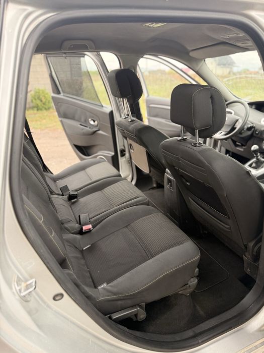 Продам Renault Scenic 2010