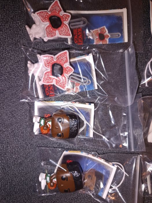 Фигурки kinder joy Stranger things Дивні дива