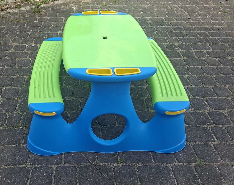 stolik piknikowy dla dzieci