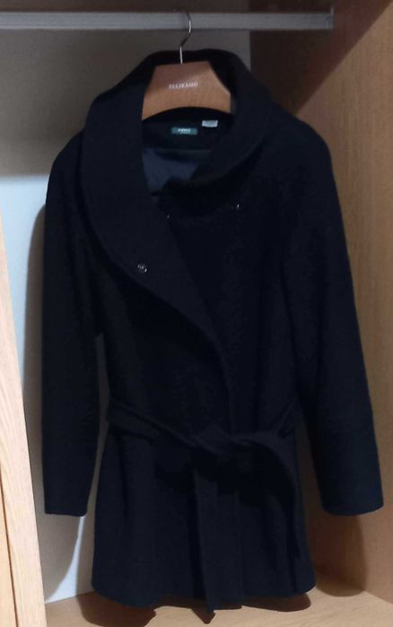 Sobretudo evasé preto