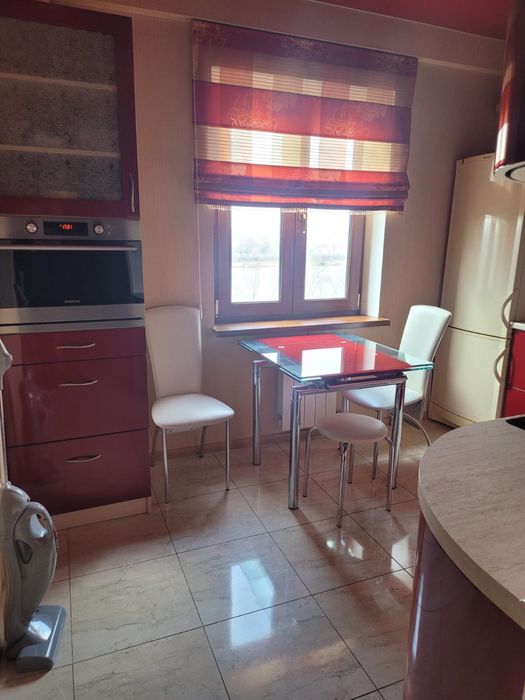 Комфортна стильна видова квартира