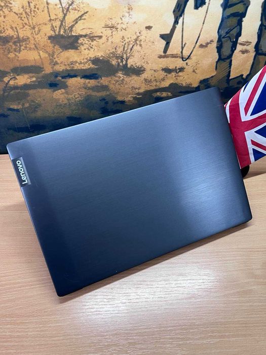 Lenovo V15-ADA 15.6" TN+film FHD Ryzen 3-3200U 12/256Gb