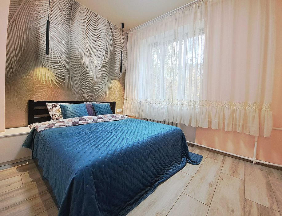 Смарт ТВ, новий ремонт, к центру у метро! Подобово квартира  Харків