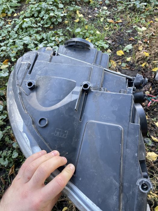 Розборка Оптика Ліва фара Volkswagen Touareg