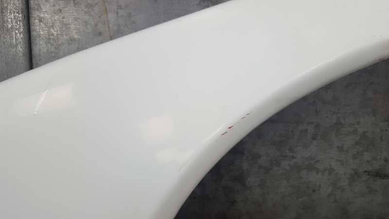 GUARDA-LAMAS FRONTAL ESQUERDO MERCEDES-BENZ SL 1992