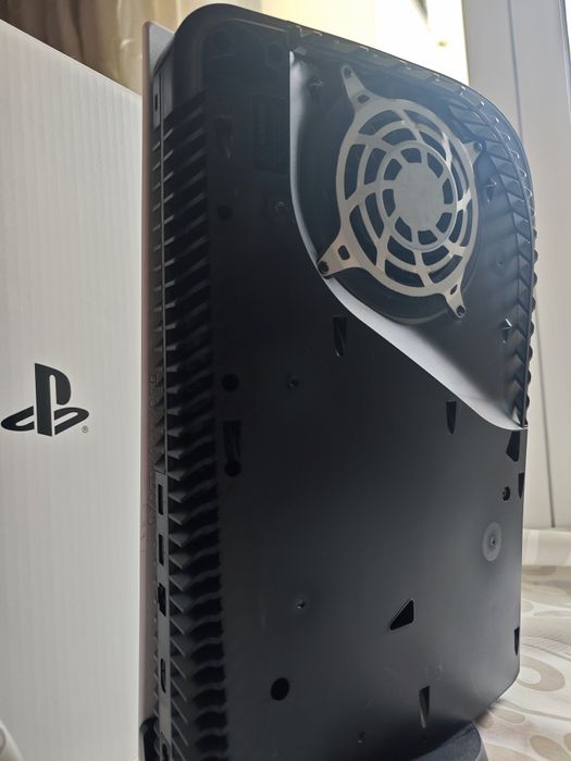 PS5 (Versão Disco) 825GB – Como Nova + Caixa Original