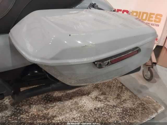 Harley-Davidson FLTRX 2024