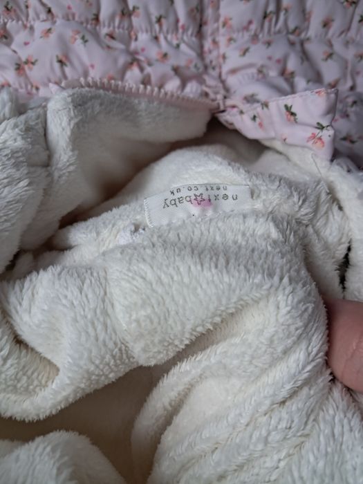 Kombinezon zimowy w kwiatki 74 next