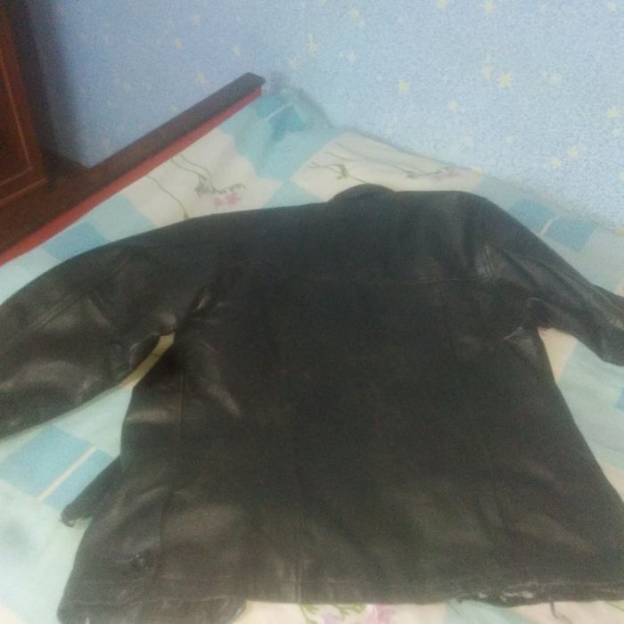 Продам кожаную курточку
