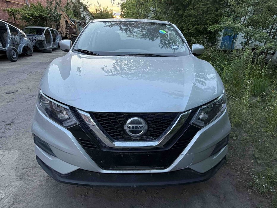 Разборка Nissan Rogue Sport K23 рестайл капот крыло фара бампер ляда дверь фонарь