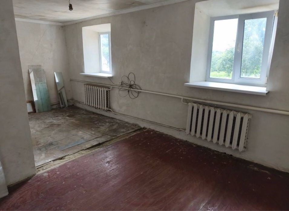 Продаж будинку село Озерна