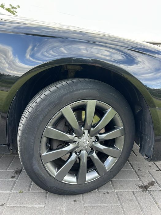Audi A4 b8 2013  2.0 бензин ,