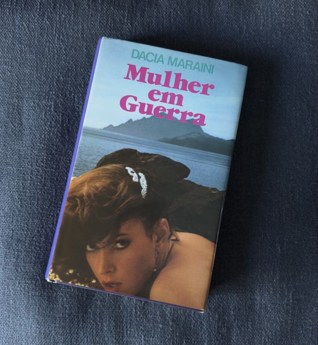 Livro “Mulher em Guerra” de DaciaMaraini