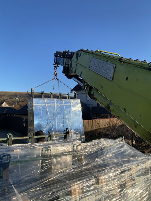 Урал 4320 самоскид з краном маніпулятором