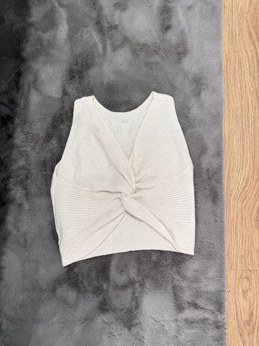 Kremowy top supełek  nowy z metką M