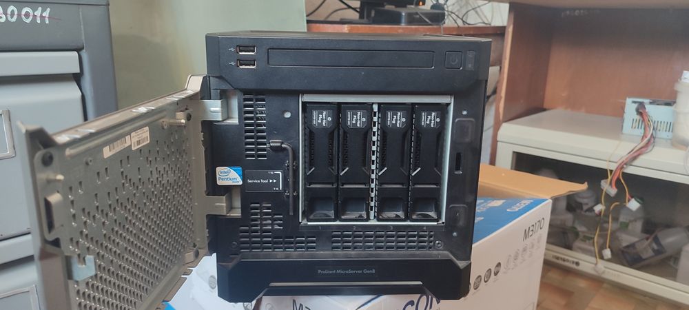 Продам HP ProLiant MicroServer Gen8