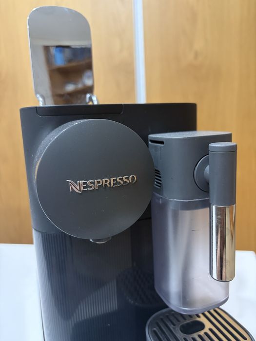 Nespresso delonghi lattissima one
